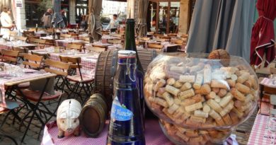 L’histoire du bouchon lyonnais L'histoire du bouchon lyonnais